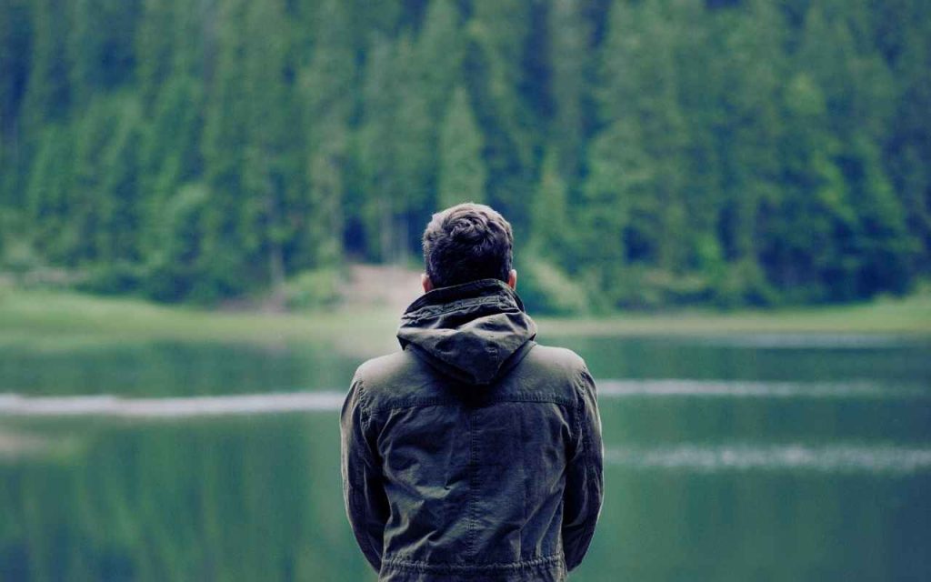 Apenas 2 minutos de silêncio já começam a acalmar seu corpo, e a ciência explica por quê. 1 Apenas 2 minutos de silêncio já começam a acalmar seu corpo e a ciência explica por quê.