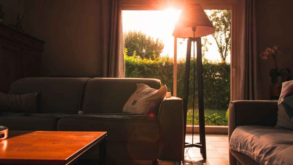 O que a iluminação da casa pode causar no humor do dia 1 O que a iluminação da casa pode causar no humor do dia