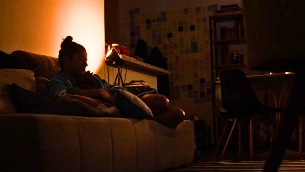 Existe uma razão curiosa para certas pessoas preferirem luz baixa no fim do dia 1 Existe uma razão curiosa para certas pessoas preferirem luz baixa no fim do dia